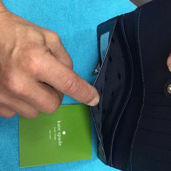 SOLD 🫶🫶🫶🫶Kate Spade Floral large bifold wallet - Picture 10 of 12